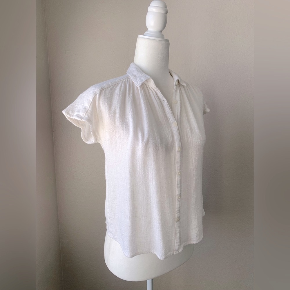 Universal Thread White Button-Up Top Size XS - Picture 2 of 5